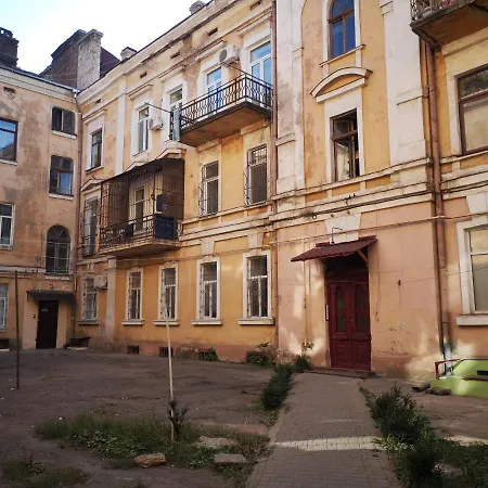 Домик Карлсона *